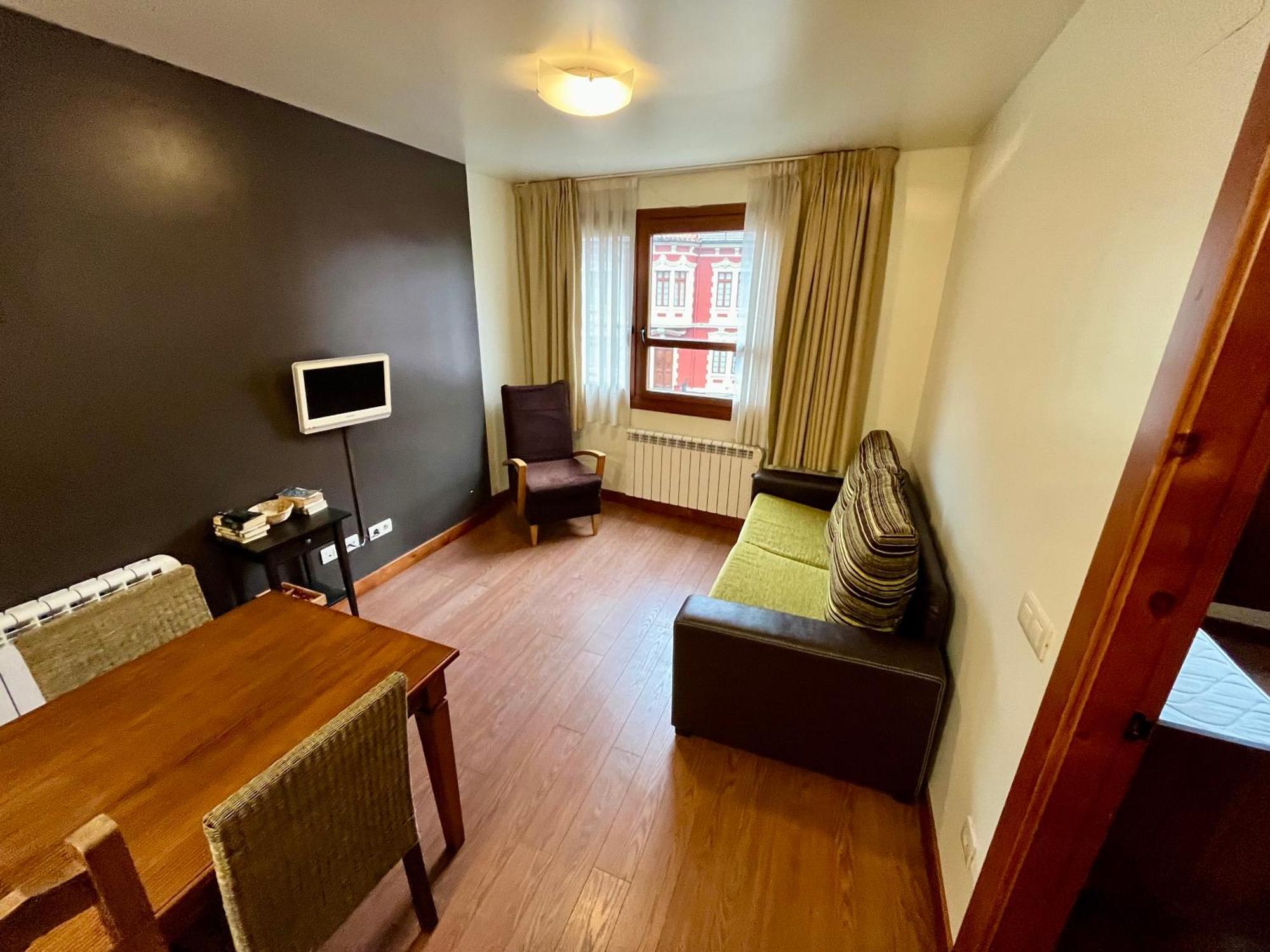 Aparthotel Lotila Flats Cuirgu Felechosa Exterior foto